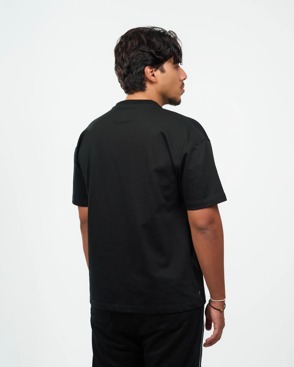 Black Relaxed Everyday T-Shirt detail view 2