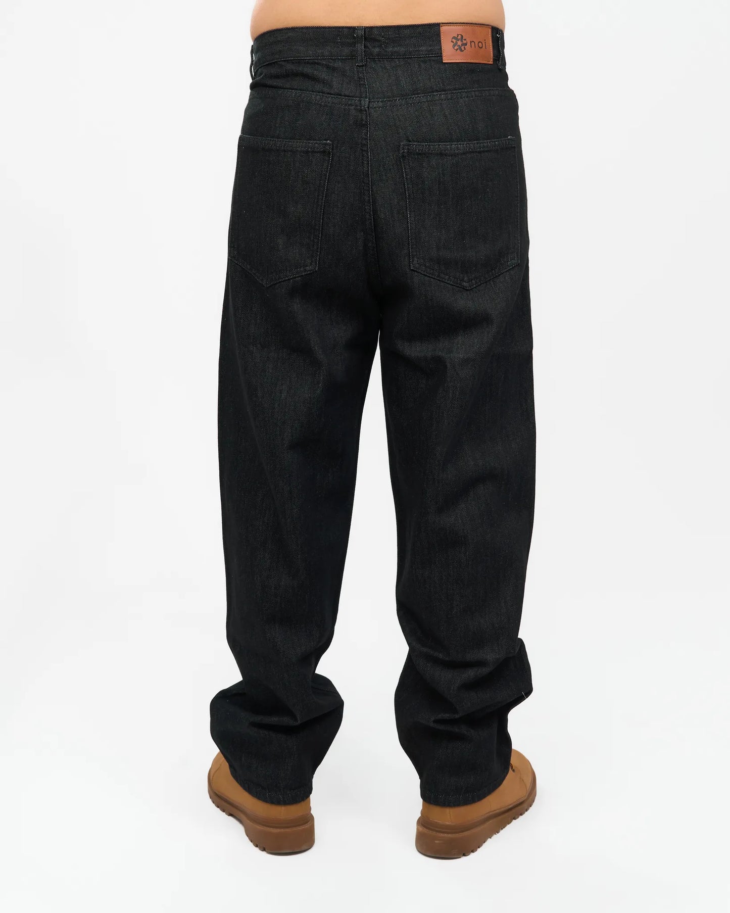 Black Wash Straight-Leg Denim Jeans detail view 6