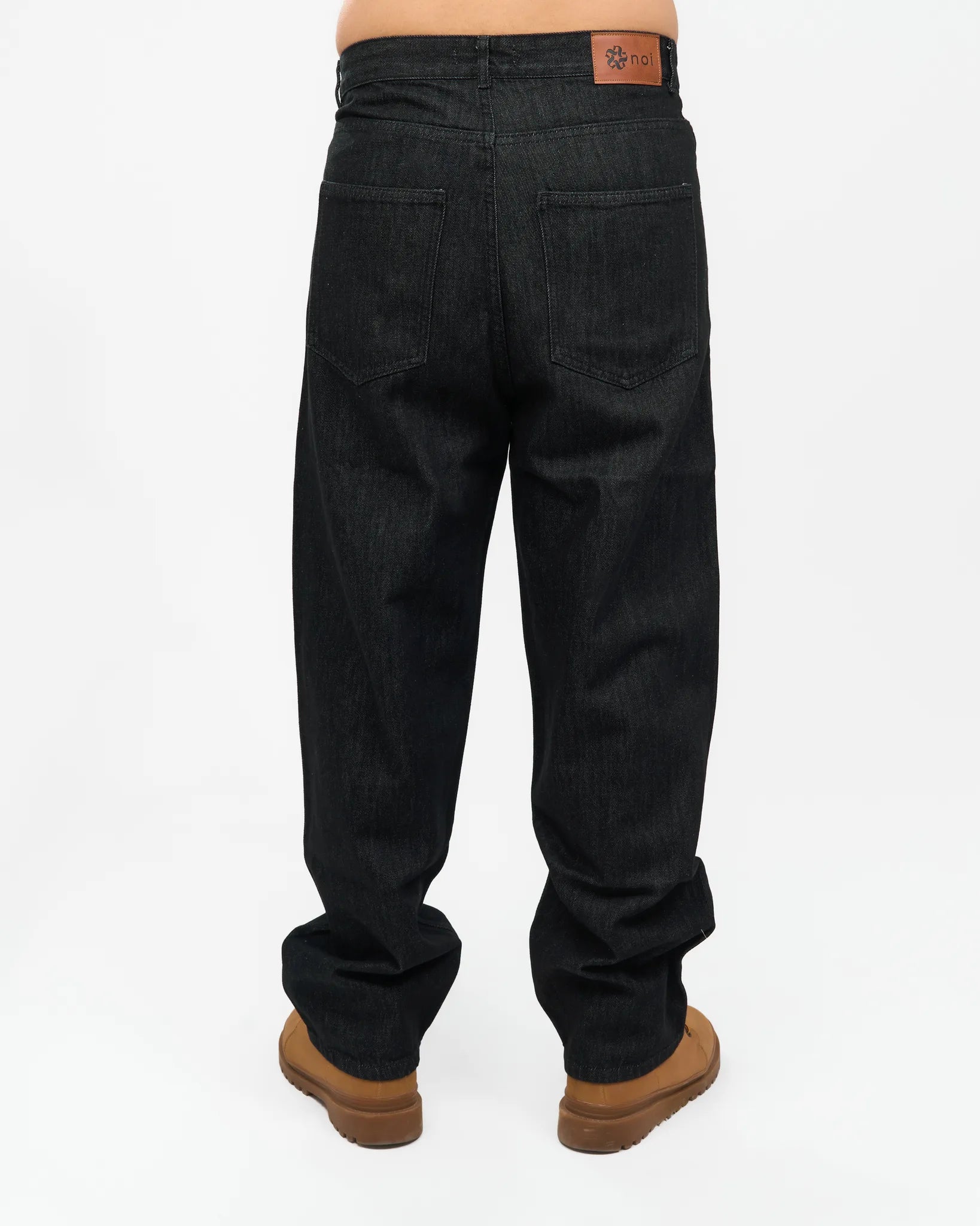 Black Wash Straight-Leg Denim Jeans detail view 6