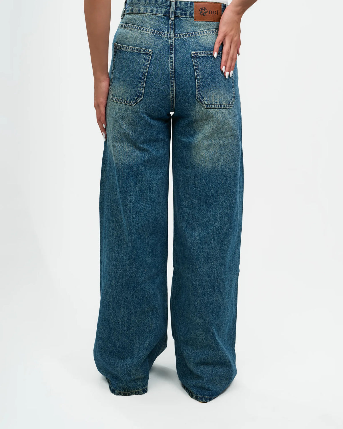 Vintage Blue Wide-Leg Denim Jeans detail view 2